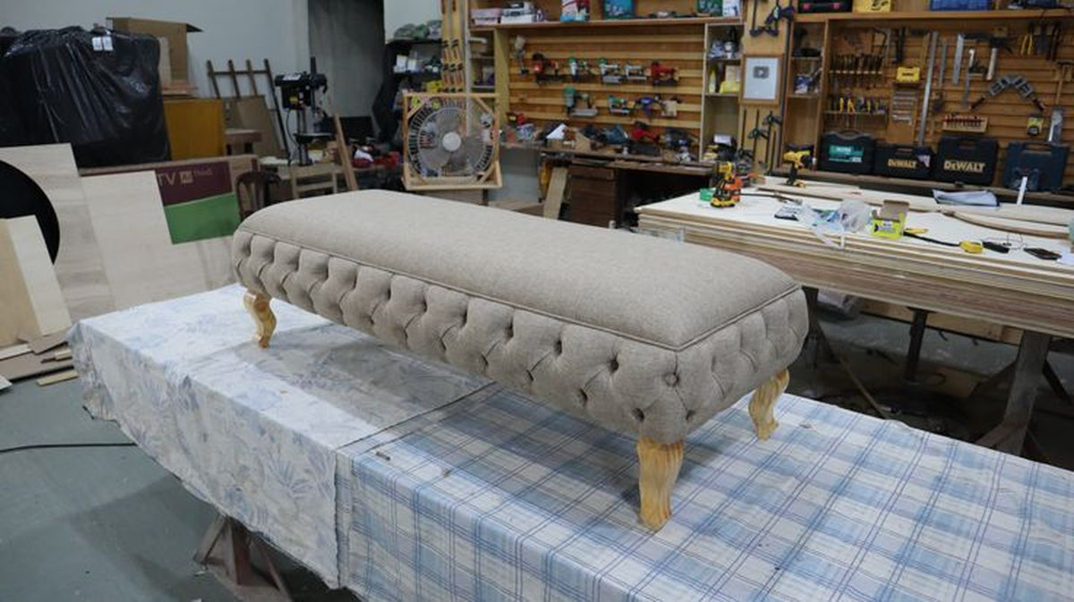 Không gian xưởng bọc ghế sofa cao cấp