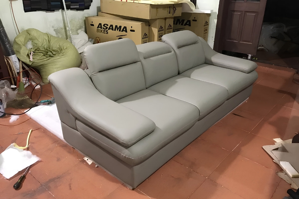 Bọc ghế sofa quận 1 màu xám ghi tại xưởng